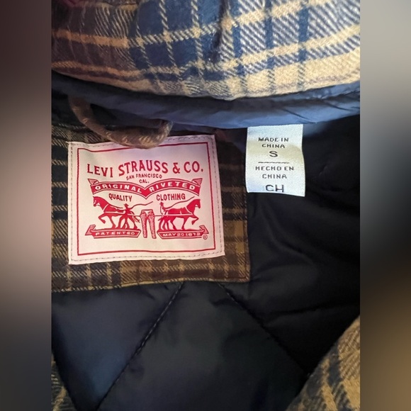 Levi’s Women’s Quilted Cocoon Coat Plaid Sherpa Jacket CD - Picture 13 of 15